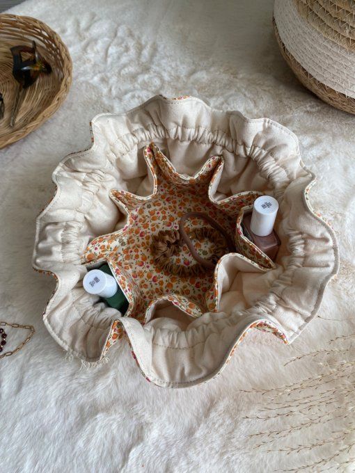 Le pochon Evy fleurettes orangées