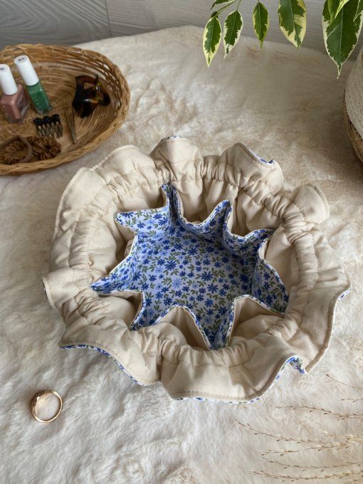 Le pochon Evy fleurs bleues