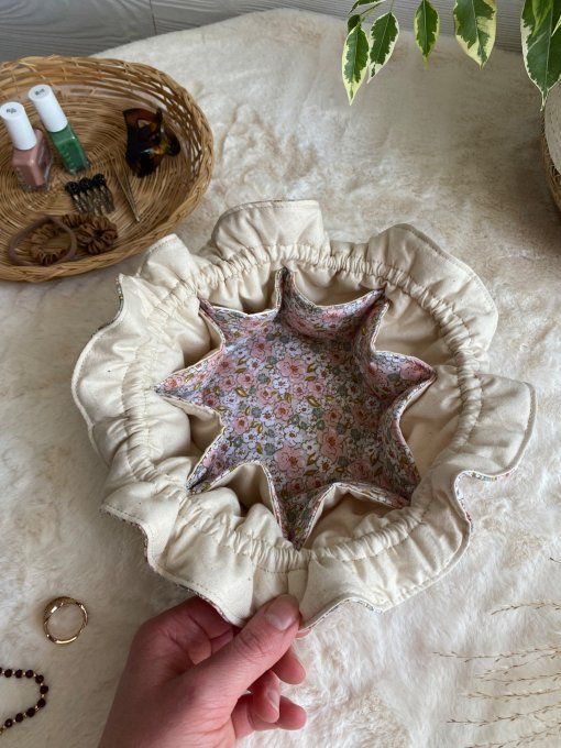 Le pochon Evy fleurs kalmia