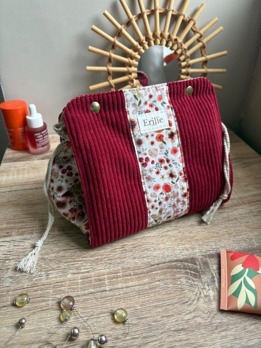 Pochon Elena Taille M - Velours Bordeaux fleurs rouges