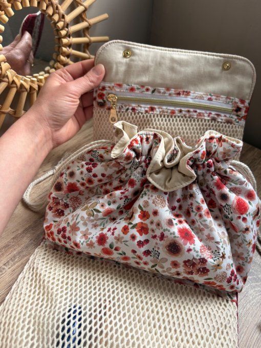 Pochon Elena Taille M - Velours Bordeaux fleurs rouges