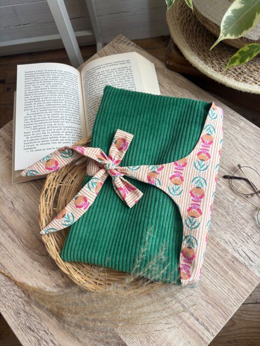 Pochette à livre basilic suri