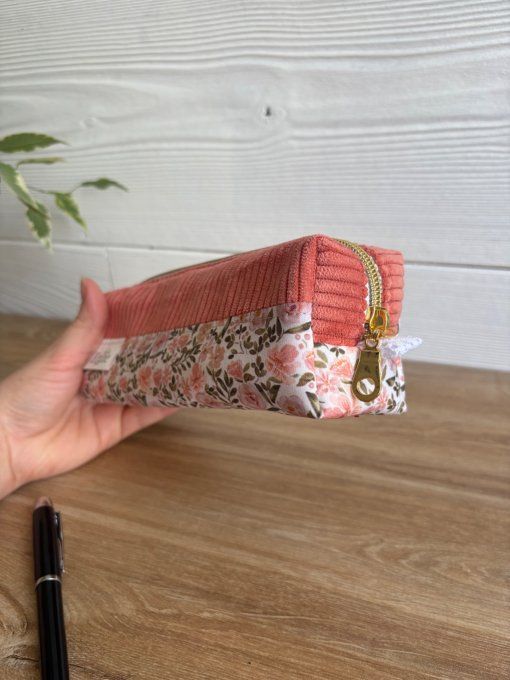Trousse à crayon corail