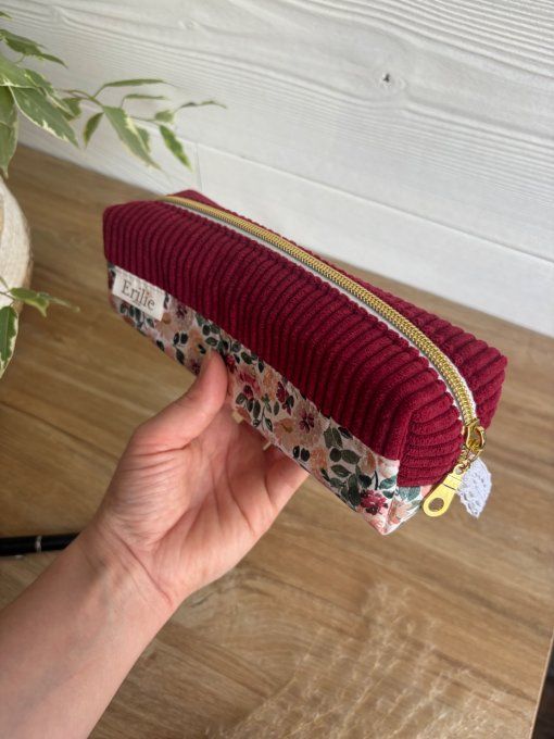 Trousse à crayon bordeaux