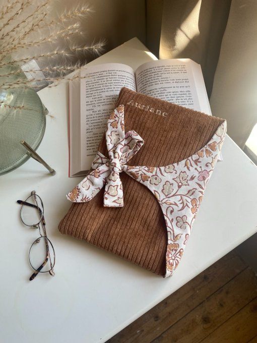 Pochette à livre et liseuse personnalisable