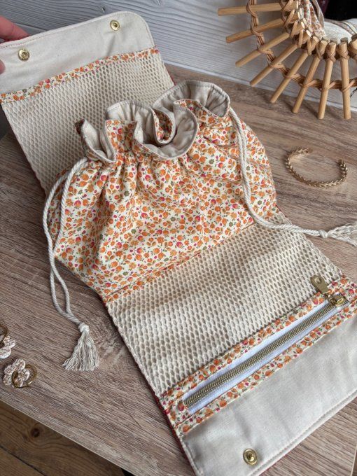 Pochon Elena Taille M - Velours Terra cotta fleurs