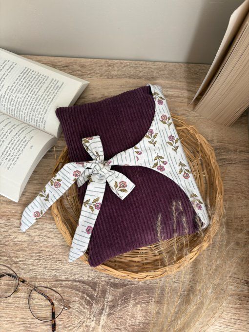 Pochette aubergine fleurs