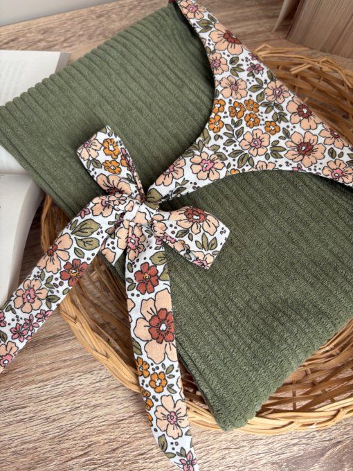 Pochette kaki fleurs