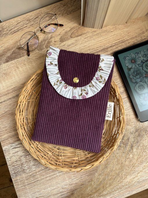 Pochette liseuse aubergine