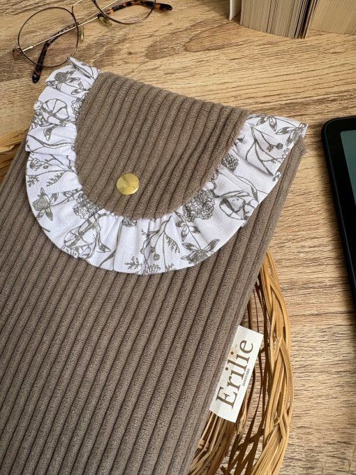 Pochette liseuse taupe