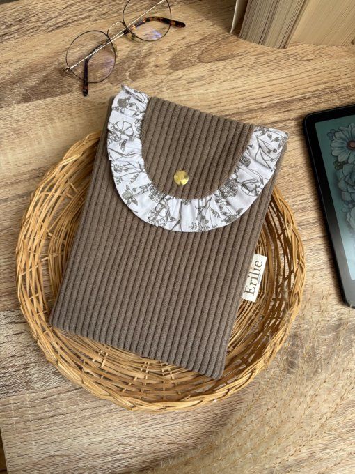 Pochette liseuse taupe