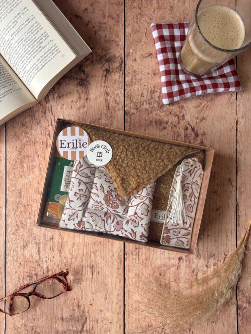 Box Book Club bouclette camel