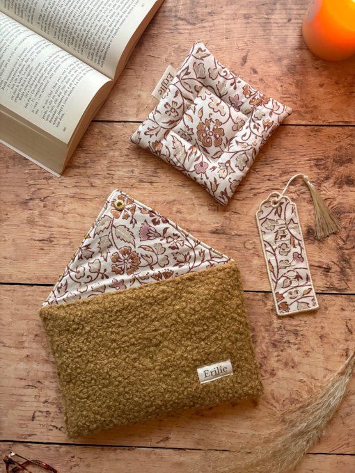 Box Book Club bouclette camel