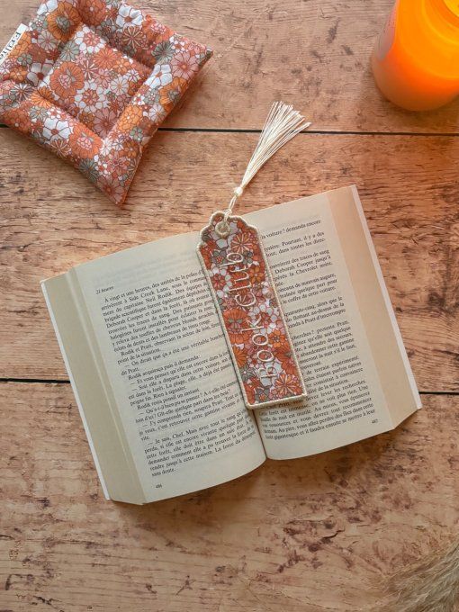 Box Book Club fleurs orange