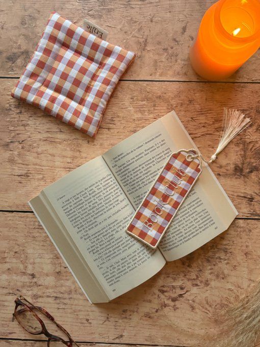 Box Book Club vichy pêche/mauve