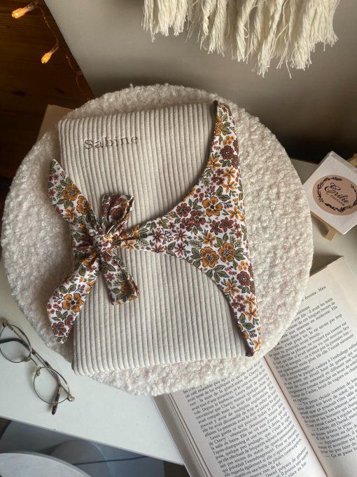 Pochette à livre et liseuse personnalisable