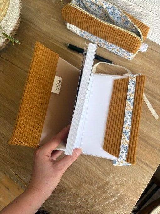 Protège livre/carnet ocre