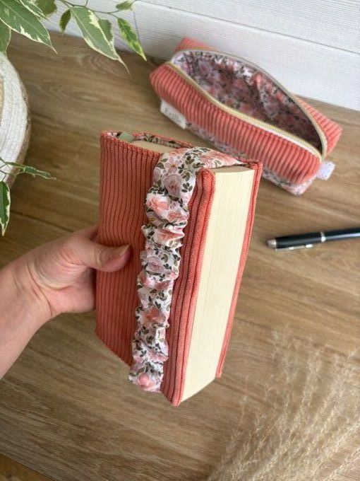 Protège livre/carnet corail
